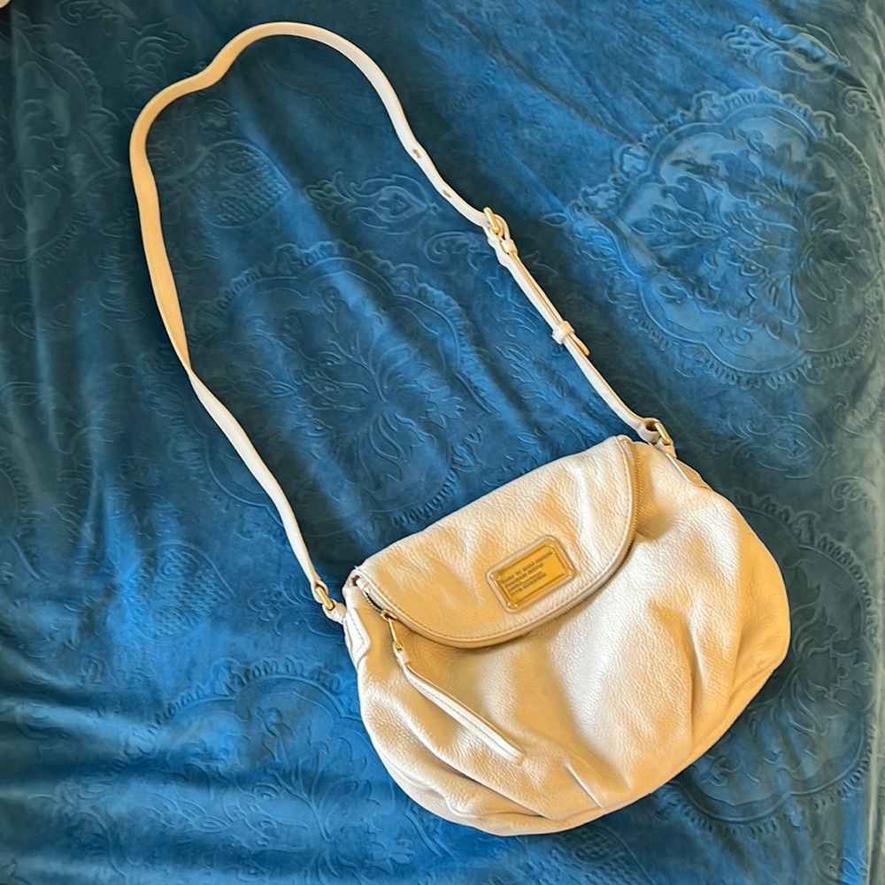 Marc by Marc Jacobs Beige Leather Classic Q Natasha Crossbody Bag